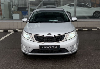 Подержанный автомобиль Kia Rio Sedan 2013 года (2 фото)