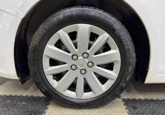 Подержанный автомобиль Chevrolet Cruze Sedan 2013 года (12 фото)