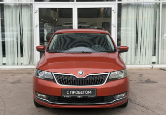 Подержанный автомобиль Skoda Rapid Liftback 2017 года (2 фото)