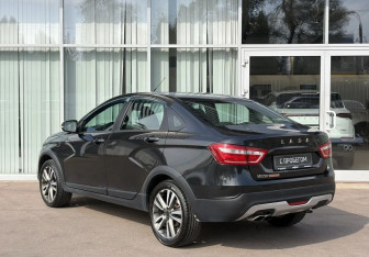 Подержанный автомобиль LADA (ВАЗ) Vesta Sedan 2018 года (7 фото)