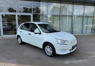 Подержанный автомобиль Datsun mi-DO 2015 года (3 фото)