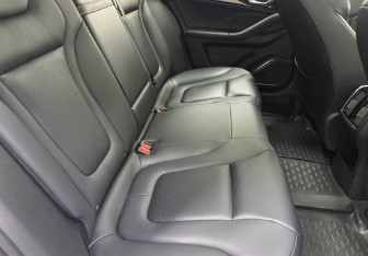 Подержанный автомобиль FAW Bestune B70 2023 года (11 фото)