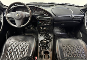 Подержанный автомобиль Chevrolet Niva 2014 года (10 фото)