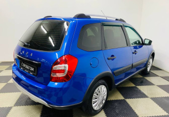 Подержанный автомобиль LADA (ВАЗ) Granta Wagon 2020 года (5 фото)