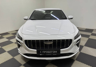 Новый Geely Preface 2024 (2 фото)