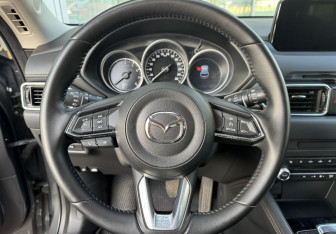 Подержанный автомобиль Mazda CX-5 2020 года (11 фото)