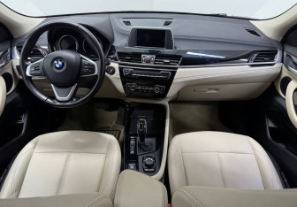 Подержанный автомобиль BMW X2 2018 года (10 фото)
