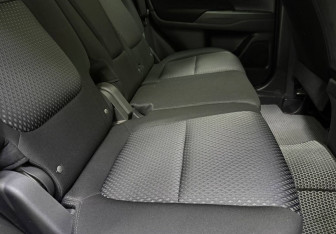 Подержанный автомобиль Mitsubishi Outlander 2018 года (11 фото)