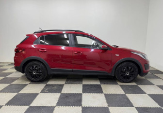 Подержанный автомобиль Kia Rio Hatchback 2018 года (4 фото)