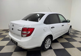 Подержанный автомобиль LADA (ВАЗ) Granta Sedan 2016 года (5 фото)