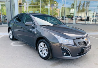 Подержанный автомобиль Chevrolet Cruze Sedan 2013 года (3 фото)