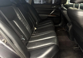 Подержанный автомобиль Nissan Teana 2008 года (11 фото)