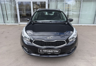 Подержанный автомобиль Kia Ceed Wagon 2014 года (2 фото)