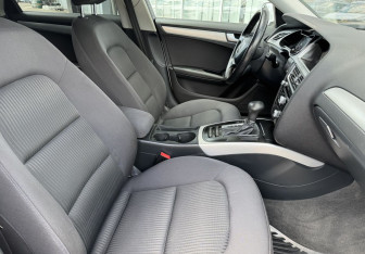 Подержанный автомобиль Audi A4 Sedan 2012 года (10 фото)