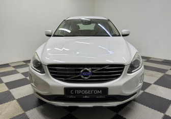 Подержанный автомобиль Volvo XC60 2016 года (2 фото)