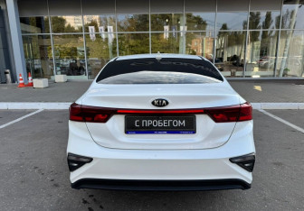 Подержанный автомобиль Kia Cerato Sedan 2021 года (6 фото)