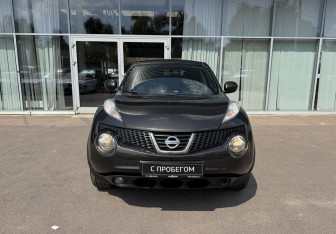 Подержанный автомобиль Nissan Juke 2012 года (2 фото)