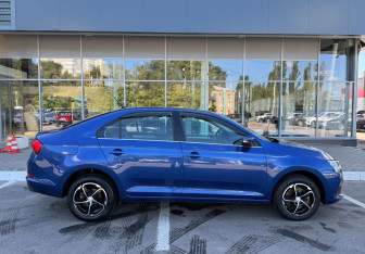 Подержанный автомобиль Skoda Rapid Liftback 2021 года (7 фото)