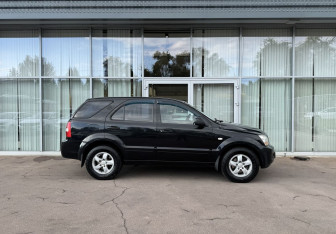 Подержанный автомобиль Kia Sorento 2008 года (4 фото)