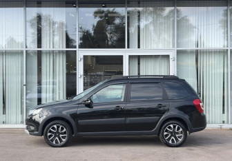 Подержанный автомобиль LADA (ВАЗ) Granta Wagon 2024 года (8 фото)