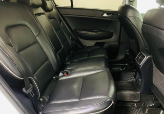 Подержанный автомобиль Kia Sportage 2019 года (11 фото)