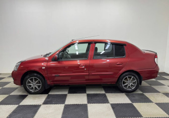 Подержанный автомобиль Renault Symbol 2007 года (8 фото)