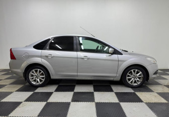 Подержанный автомобиль Ford Focus Sedan 2008 года (4 фото)