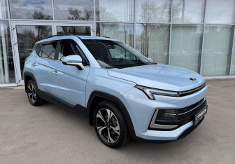 Подержанный автомобиль Москвич 3 2023 года (3 фото)