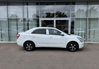 Подержанный автомобиль Chevrolet Cobalt Sedan 2021 года (4 фото)