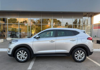 Подержанный автомобиль Hyundai Tucson 2020 года (8 фото)