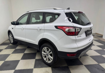 Подержанный автомобиль Ford Kuga 2018 года (7 фото)