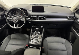 Подержанный автомобиль Mazda CX-5 2021 года (10 фото)