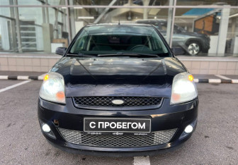 Подержанный автомобиль Ford Fiesta Hatchback 2008 года (2 фото)