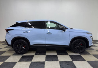 Подержанный автомобиль Omoda C5 2023 года (4 фото)