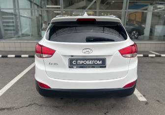 Подержанный автомобиль Hyundai ix35 2014 года (6 фото)