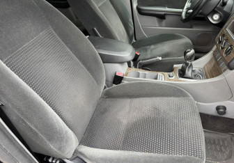 Подержанный автомобиль Ford Focus Hatchback 2008 года (9 фото)