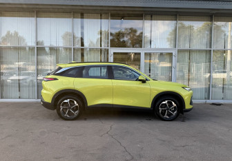 Подержанный автомобиль BAIC X55 2024 года (4 фото)
