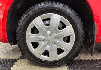 Подержанный автомобиль Skoda Fabia Hatchback 2013 года (12 фото)