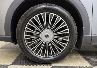 Подержанный автомобиль Chery Tiggo 9 2024 года (14 фото)