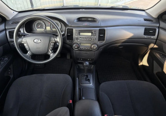 Подержанный автомобиль Kia Magentis 2007 года (9 фото)