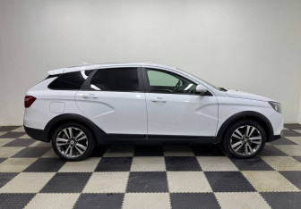 Подержанный автомобиль LADA (ВАЗ) Vesta Wagon 2019 года (4 фото)