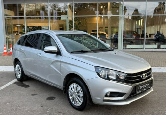 Подержанный автомобиль LADA (ВАЗ) Vesta Wagon 2021 года (3 фото)