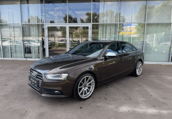 Подержанный автомобиль Audi A4 Sedan 2013 года (1 фото)