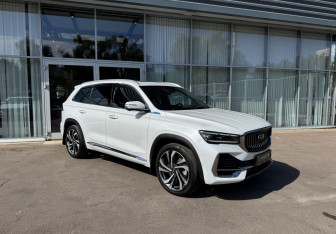 Подержанный автомобиль Geely Monjaro 2023 года (3 фото)
