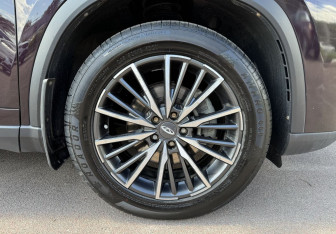 Подержанный автомобиль Chery Tiggo 8 Pro 2021 года (14 фото)