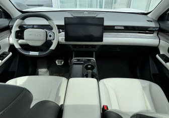 Подержанный автомобиль Jetour Dashing 2023 года (9 фото)