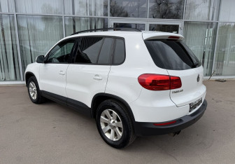 Подержанный автомобиль Volkswagen Tiguan 2013 года (7 фото)