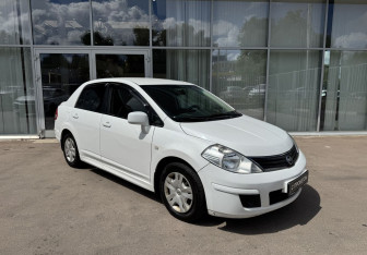 Подержанный автомобиль Nissan Tiida Sedan 2013 года (3 фото)