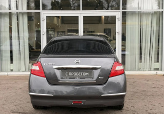 Подержанный автомобиль Nissan Teana 2008 года (6 фото)