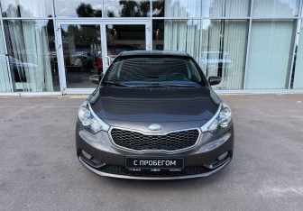 Подержанный автомобиль Kia Cerato Sedan 2013 года (2 фото)